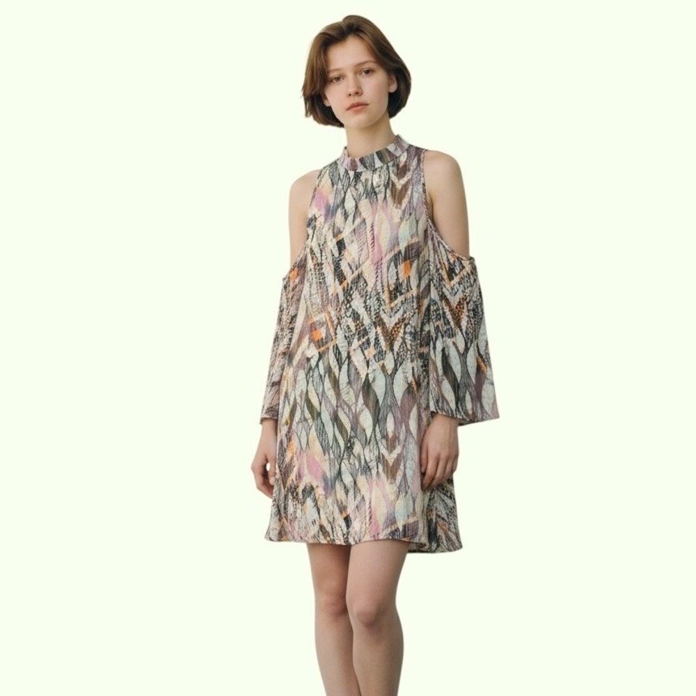 Everly Cold Shoulder Mini Dress‎ Abstract Geometric Metallic Gold Stripe Small